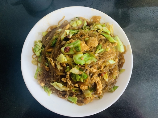 包菜炒鸡蛋粉丝