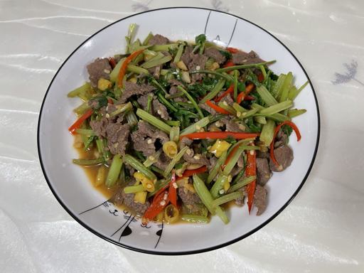 小炒黄牛肉