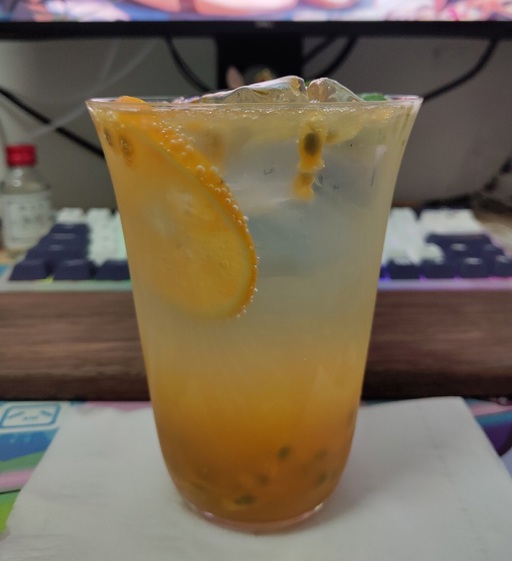 百香果橙子特调