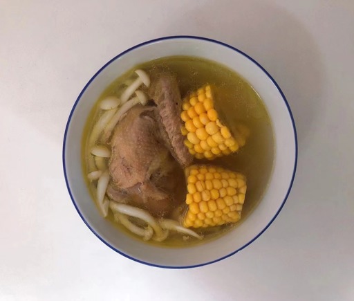 菌菇炖乳鸽